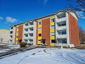 Karvontie 1, 4h+k+khh+wc+parveke, 84,5 m², Heti