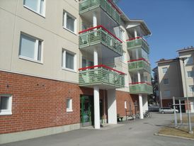 Piisivalkeantie 12-14, 3h+k+s+p, 71,0 m², 1.7.